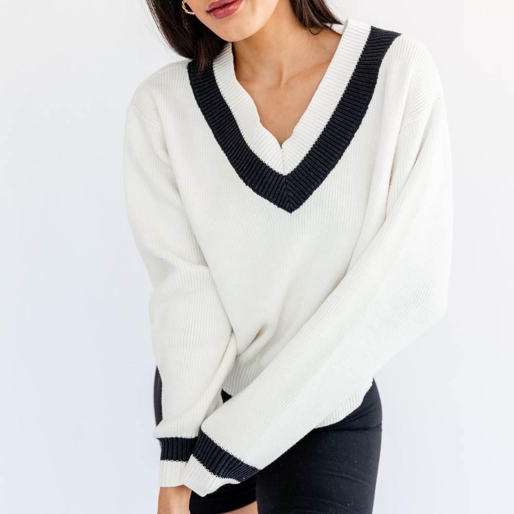 Knit crew neck